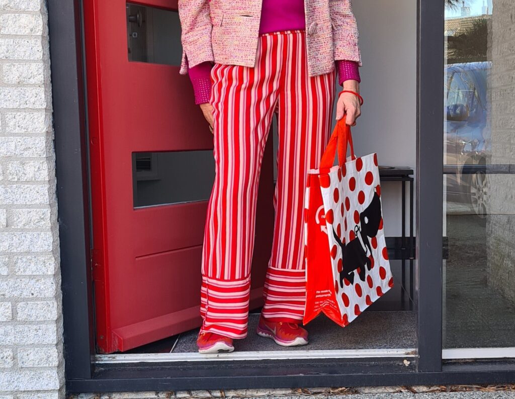 omarm de wijde broek